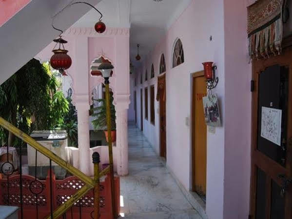 Aroma Hotel Pushkar Exterior photo